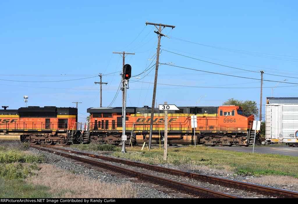 BNSF 5964